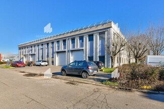 Plus de détails pour 44 Rue Maurice De Broglie, Aulnay-sous-Bois - Bureau, Local d'activités à louer