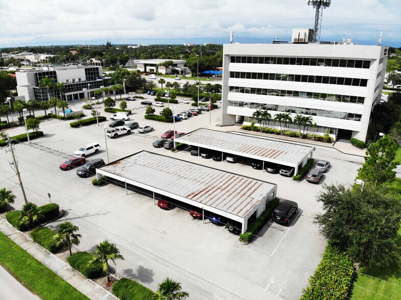 12381 S Cleveland Ave, Fort Myers, FL à louer - Photo du bâtiment - Image 2 de 8