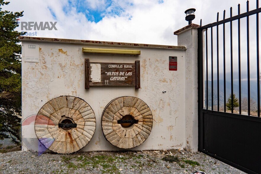 Commerce de détail dans Güéjar Sierra à vendre - Photo du bâtiment - Image 3 de 50