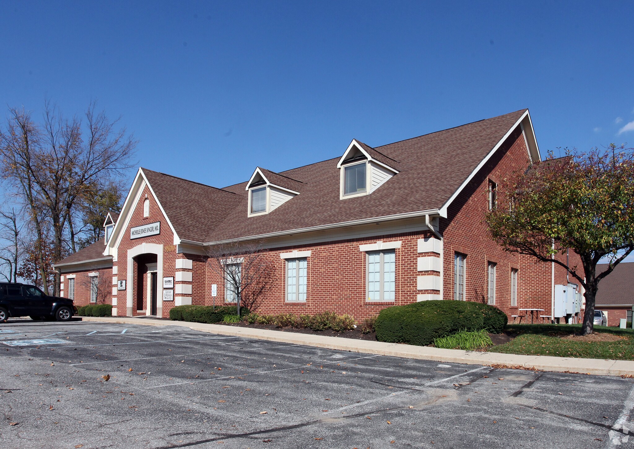 9800 Westpoint Dr, Indianapolis, IN for lease Primary Photo- Image 1 of 3