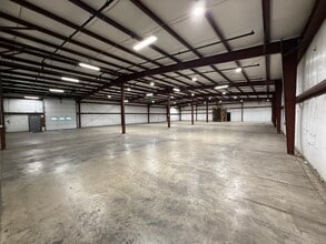 2748 Courier Dr NW, Grand Rapids, MI for lease Interior Photo- Image 1 of 5