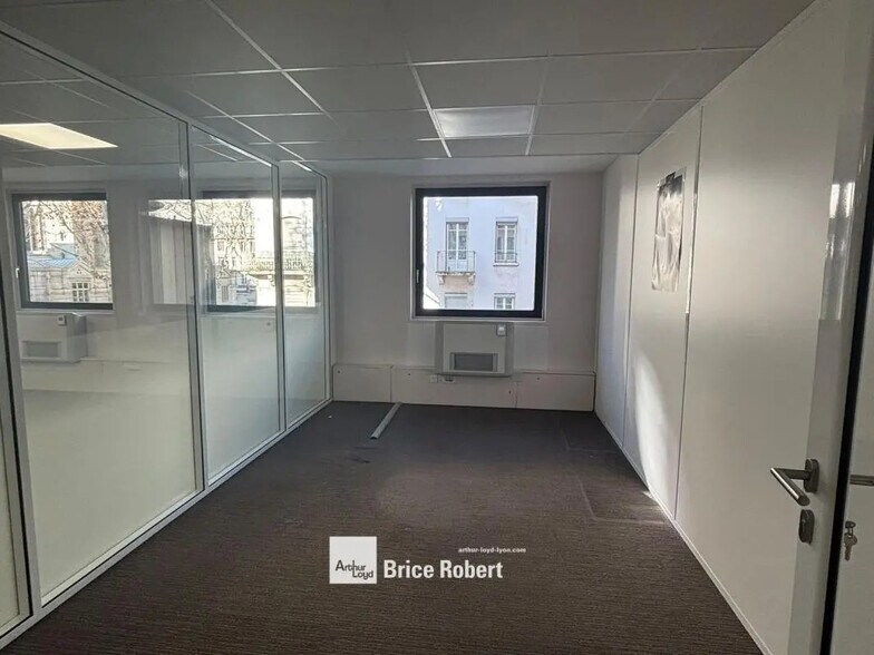 103 Avenue Maréchal De Saxe, Lyon à louer - Photo intérieure - Image 3 de 6