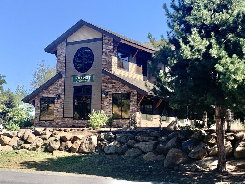 5416 Running Y Rd, Klamath Falls, OR for sale - Primary Photo - Image 1 of 12