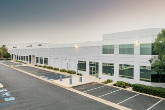 Plus de détails pour 20512 Crescent Bay Dr, Lake Forest, CA - Industriel à louer