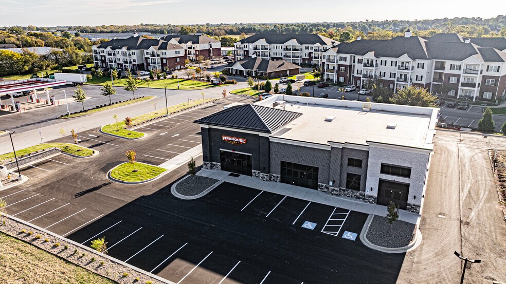 6034 Nashville Rd, Bowling Green, KY à louer - Photo du bâtiment - Image 3 de 8