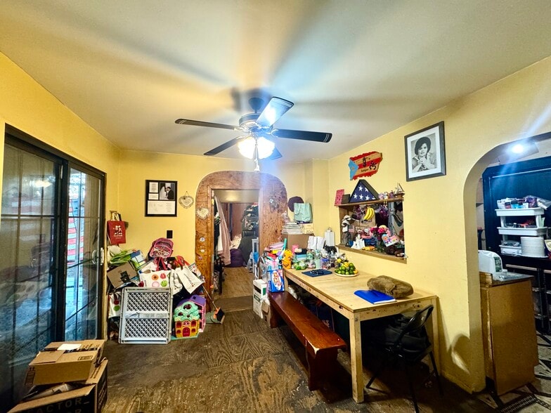 13415 102nd Ave, South Richmond Hill, NY à vendre - Photo du bâtiment - Image 3 de 23