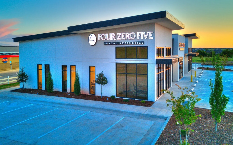 14901 N Rockwell Ave, Oklahoma City, OK for lease - Building Photo - Image 2 of 2