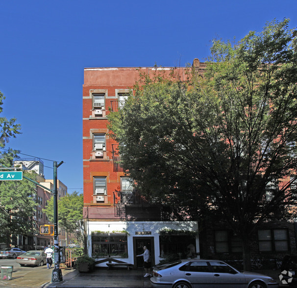 124 Bedford Ave, Brooklyn, NY à vendre - Photo du bâtiment - Image 2 de 14