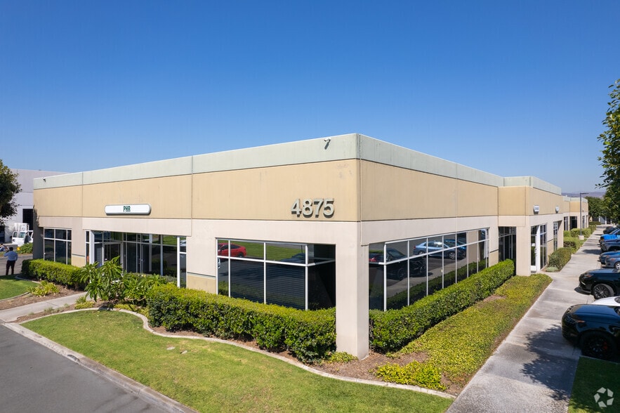 4875 E La Palma Ave, Anaheim, CA for lease - Building Photo - Image 2 of 9