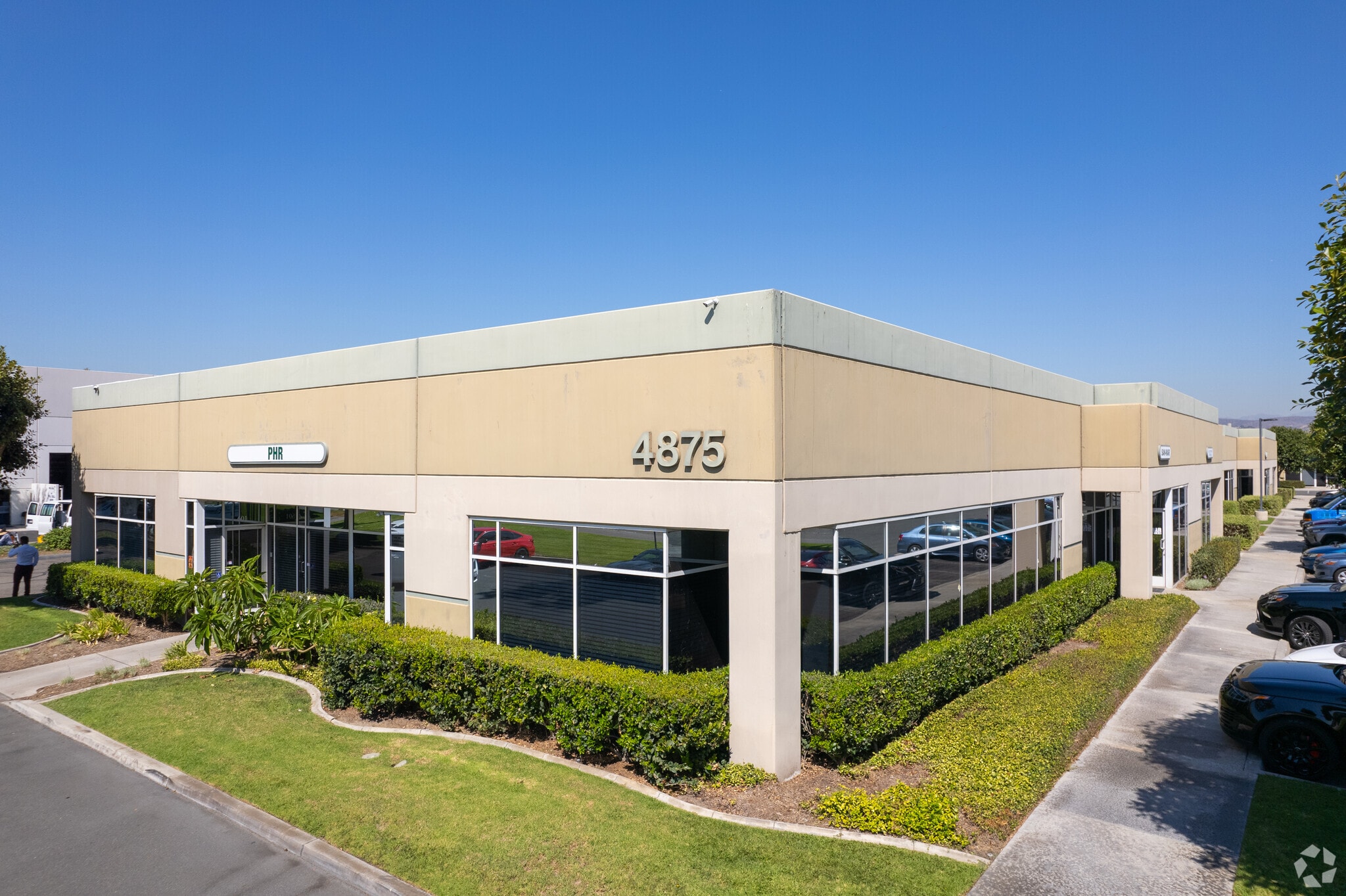 4875 E La Palma Ave, Anaheim, CA à louer Photo principale- Image 1 de 7