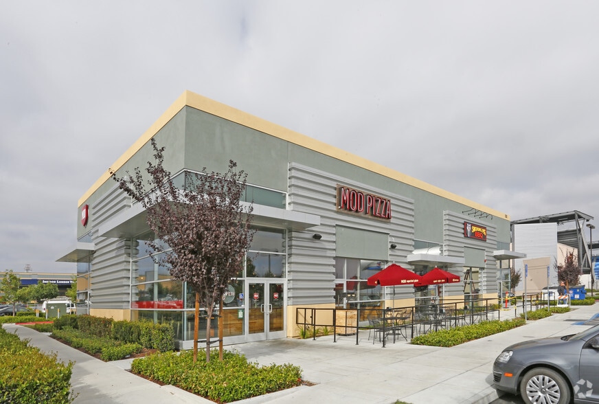 1115 Coleman Ave, San Jose, CA for lease - Primary Photo - Image 1 of 5