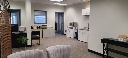 675 Orchard Heights Rd, Salem, OR for lease Building Photo- Image 2 of 7