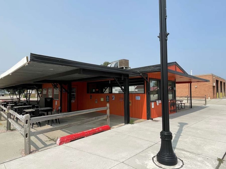 223 S Main St, Valentine, NE for sale - Building Photo - Image 3 of 18