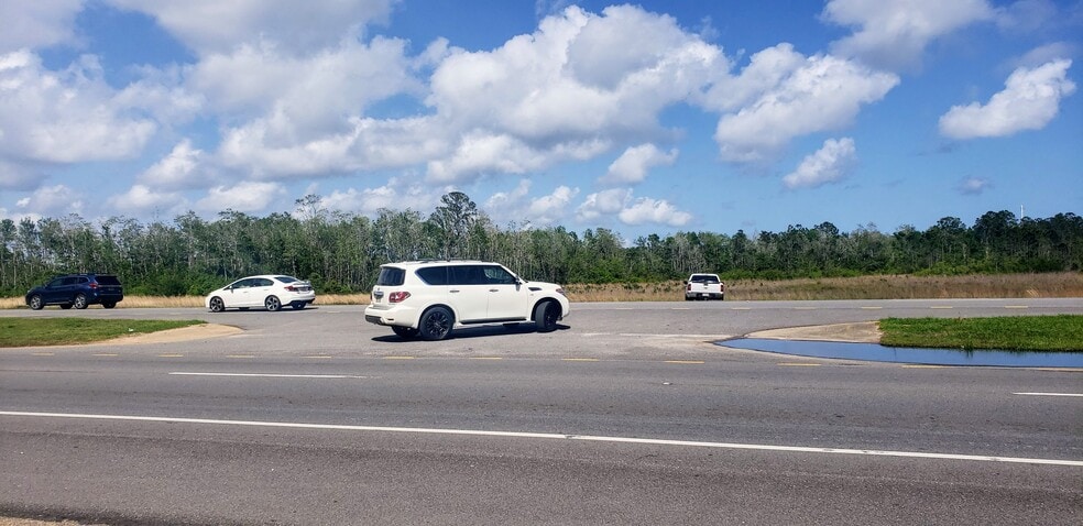 6642 Gulf Shores Pky, Gulf Shores, AL for sale - Building Photo - Image 2 of 5