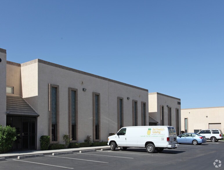 2209 W Melinda Ln, Phoenix, AZ à louer - Photo du bâtiment - Image 3 de 3