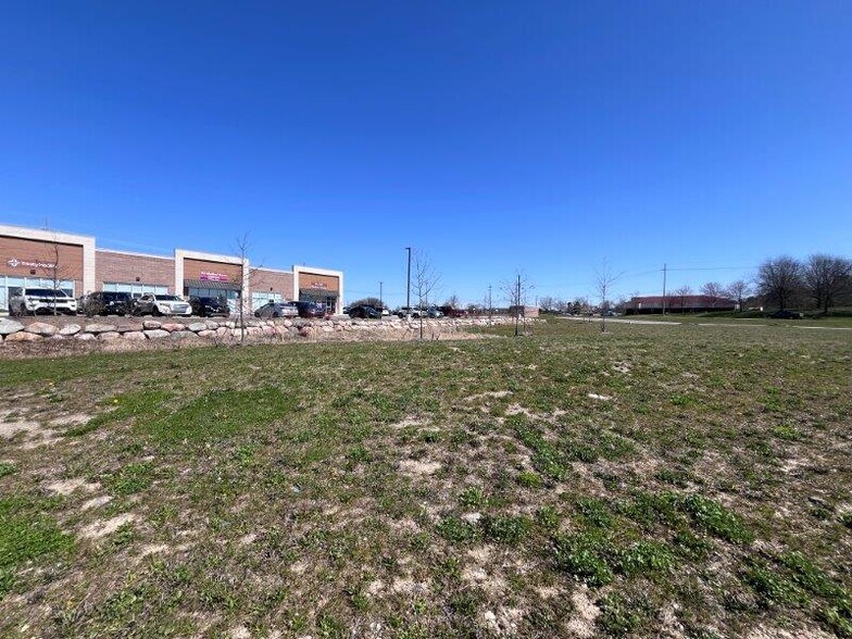 7160 Moon Rd, Saline, MI à vendre - Photo principale - Image 1 de 4