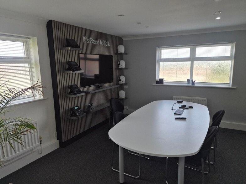88 Judd Rd, Tonbridge à louer - Photo du bâtiment - Image 3 de 3