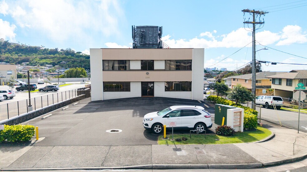 2045 Kamehameha IV Rd & 2161 Aoao St. portefeuille de 1 propriétés à vendre sur LoopNet.ca - Photo du bâtiment - Image 3 de 12