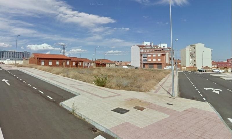 Oeste Leon, Eras de, León, León for sale - Primary Photo - Image 2 of 9