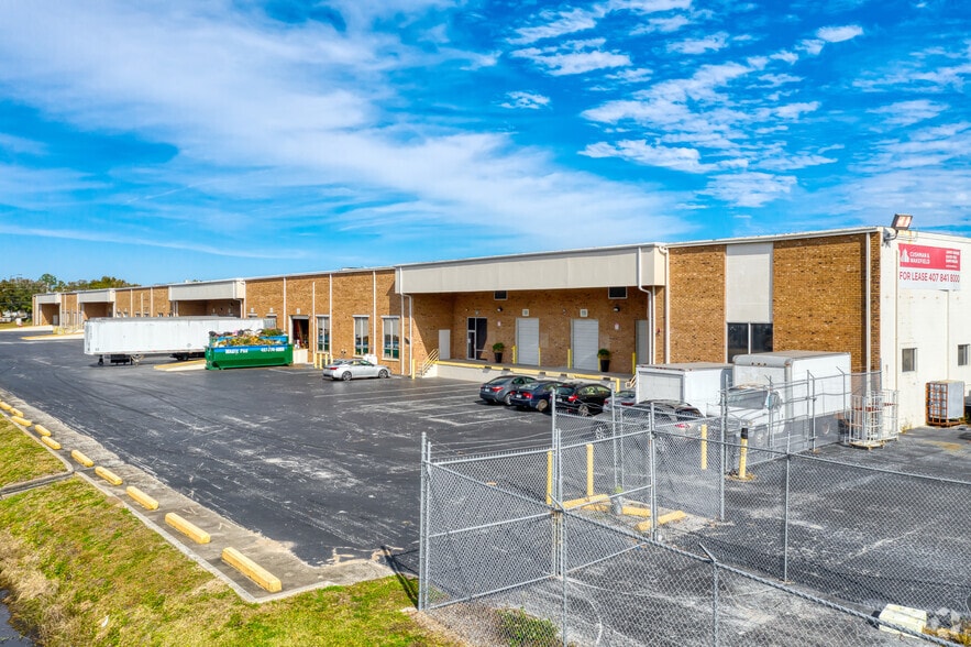 1264 La Quinta Dr, Orlando, FL for lease - Building Photo - Image 3 of 5