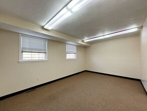 13-15 E Deer Park Dr, Gaithersburg, MD à louer Photo intérieure- Image 2 de 3