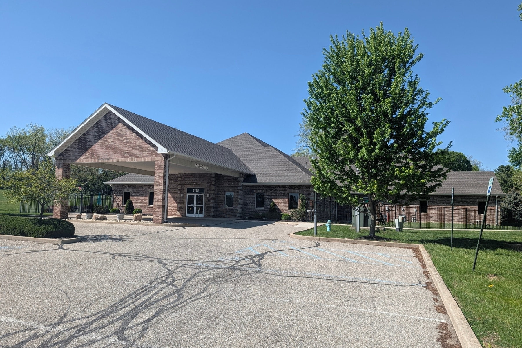 5155 Pennwood Dr, Indianapolis, IN for sale Primary Photo- Image 1 of 24