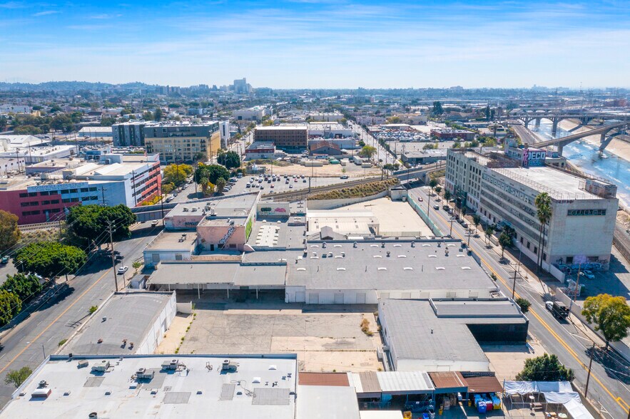 400 N Avenue 19, Los Angeles, CA à vendre - Photo du bâtiment - Image 2 de 4