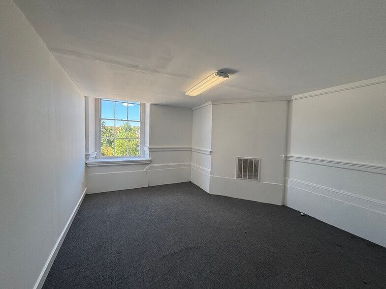 4200-4206 Ridge Ave, Philadelphia, PA for lease - Building Photo - Image 3 of 7
