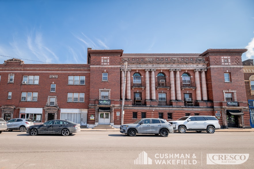 1636 Lee Rd, Cleveland Heights, OH for sale - Building Photo - Image 2 of 15