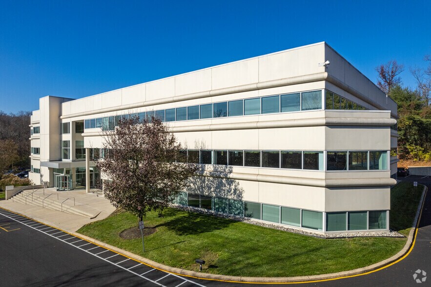 501 Carr Rd, Wilmington, DE à louer - Photo du bâtiment - Image 3 de 6
