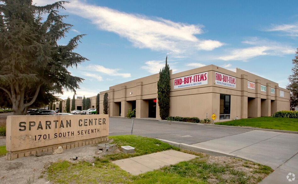 1701 S 7th St, San Jose, CA for lease - Building Photo - Image 3 of 5