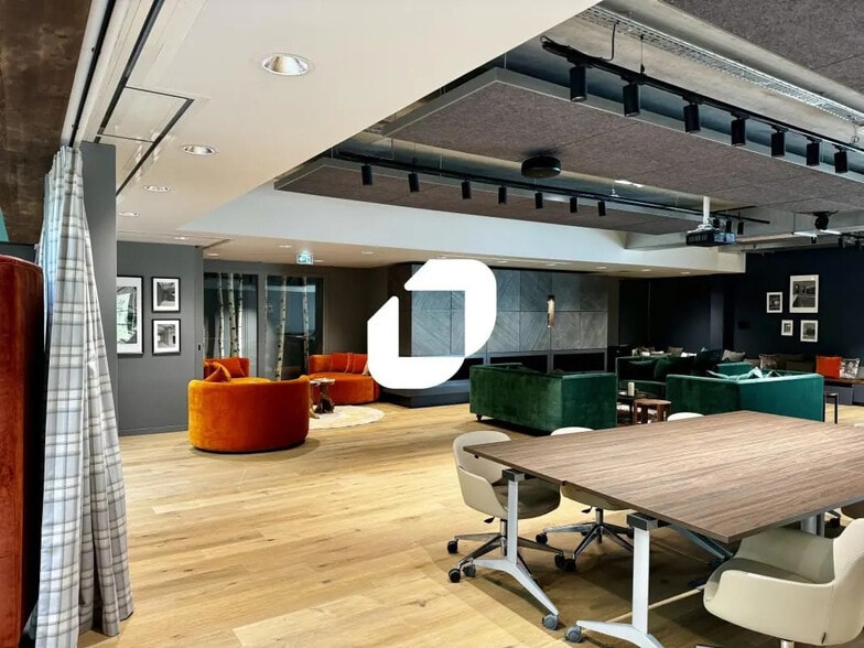 22 Chemin Du Vieux Chêne, Meylan for lease - Building Photo - Image 2 of 11