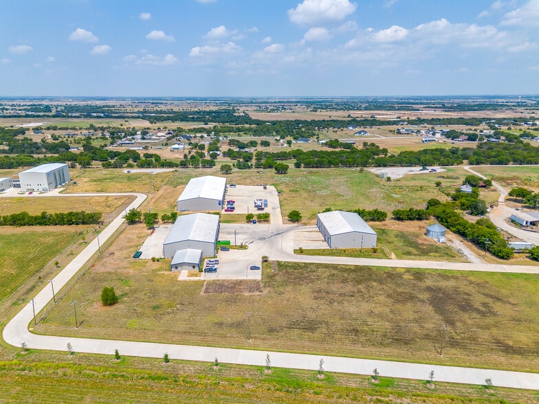 1635 N FM 156, Ponder, TX for lease - Building Photo - Image 2 of 21