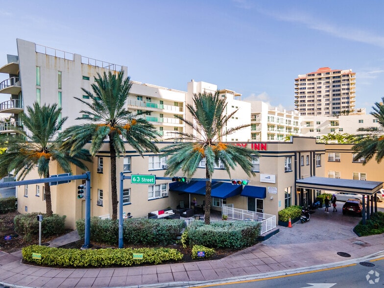 6300 Collins Ave, Miami Beach, FL for lease - Building Photo - Image 3 of 10