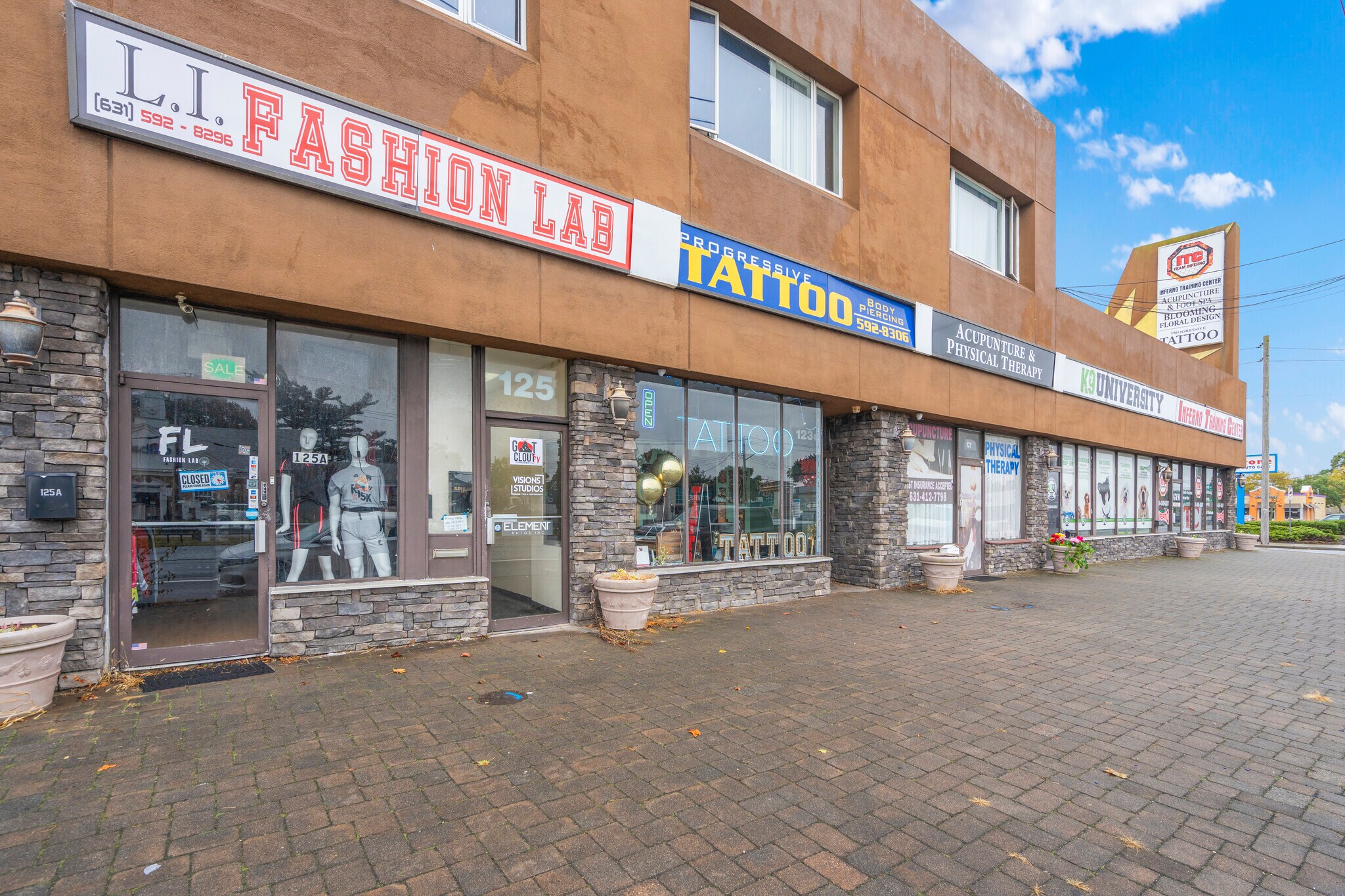 119-125 E Sunrise Hwy, Lindenhurst, NY à vendre Photo du bâtiment- Image 1 de 1