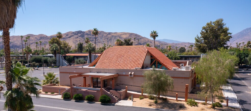 1201 E Palm Canyon Dr, Palm Springs, CA for lease - Building Photo - Image 1 of 9