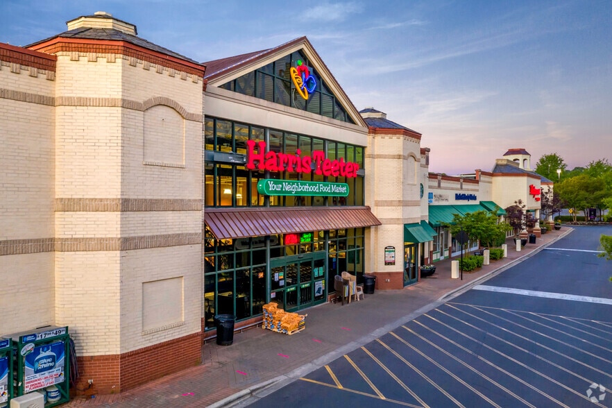 3333-3351 Pineville Matthews Rd, Charlotte, NC à louer - Photo principale - Image 1 de 16