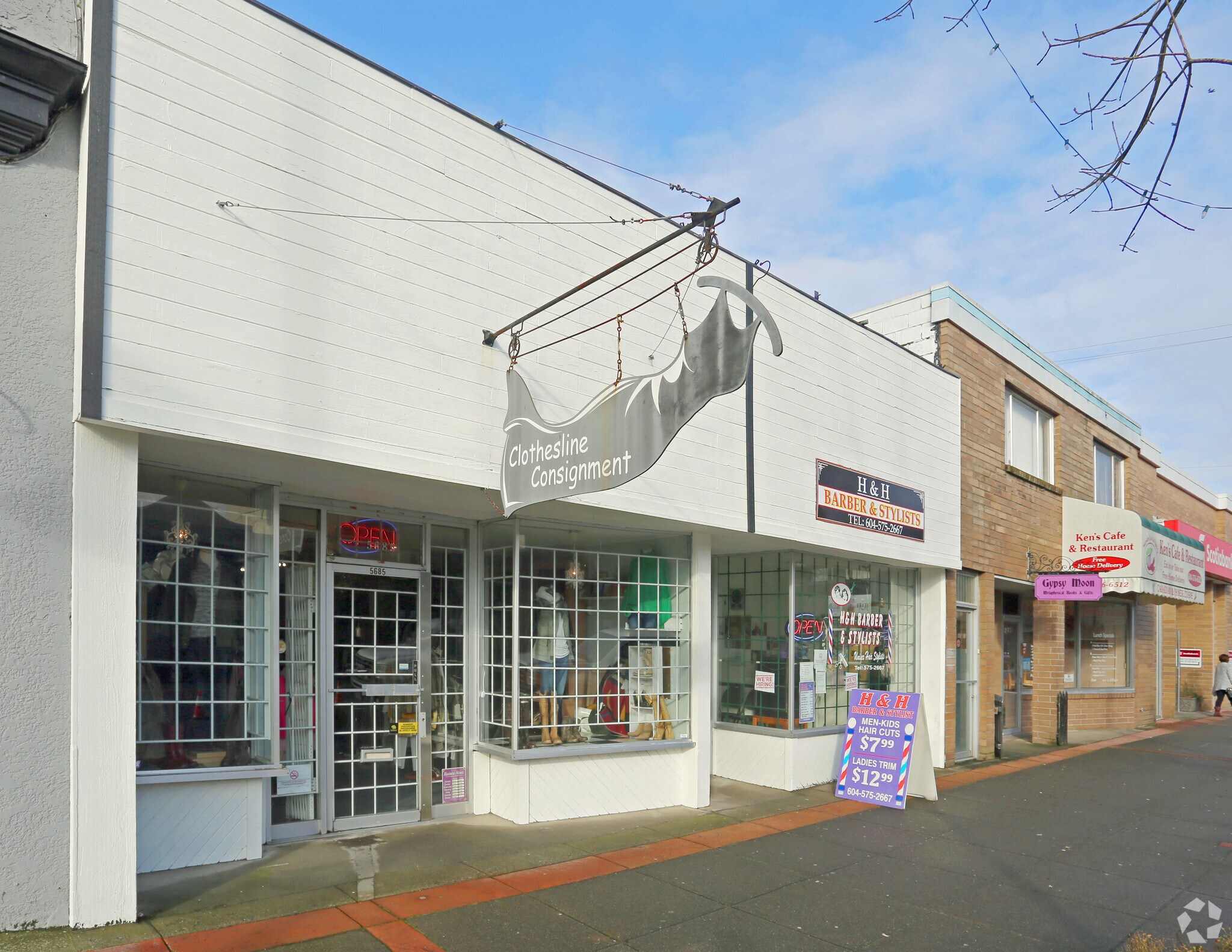 5685-5687 176th St, Surrey, BC for sale Primary Photo- Image 1 of 1