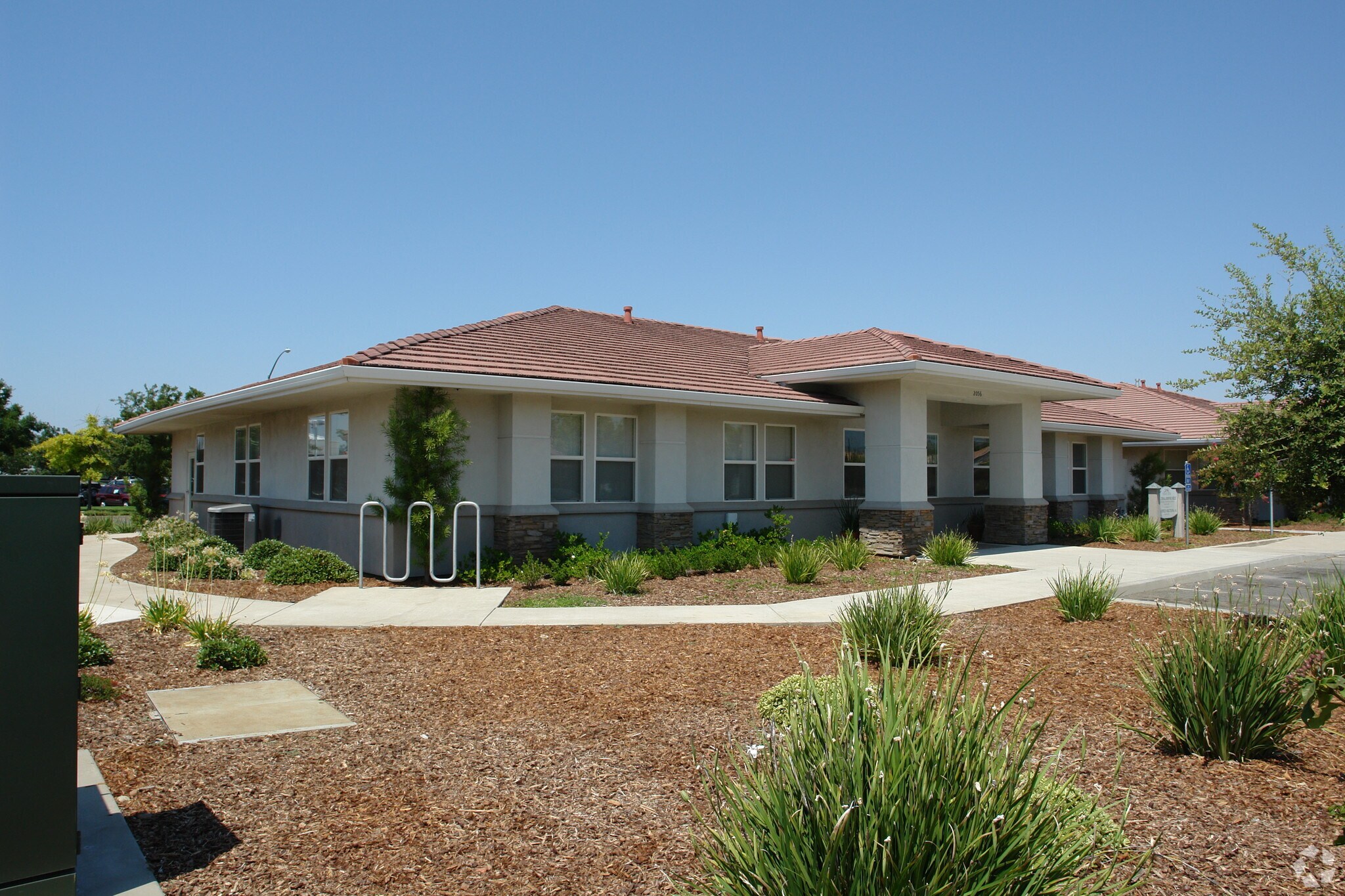 2056 Talbert Dr, Chico, CA à louer Photo principale- Image 1 de 4