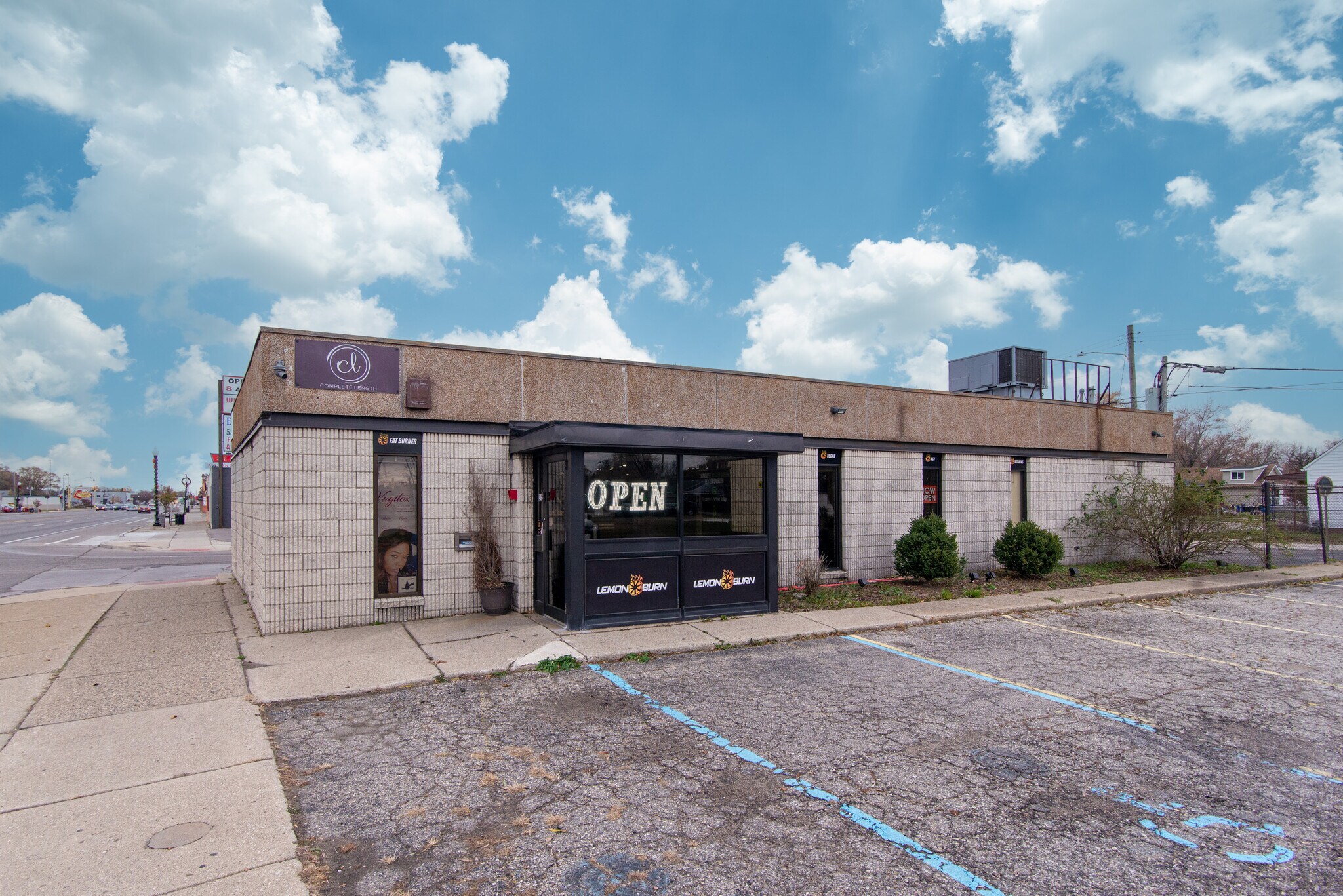 21511 Van Dyke Ave, Warren, MI for sale Building Photo- Image 1 of 27