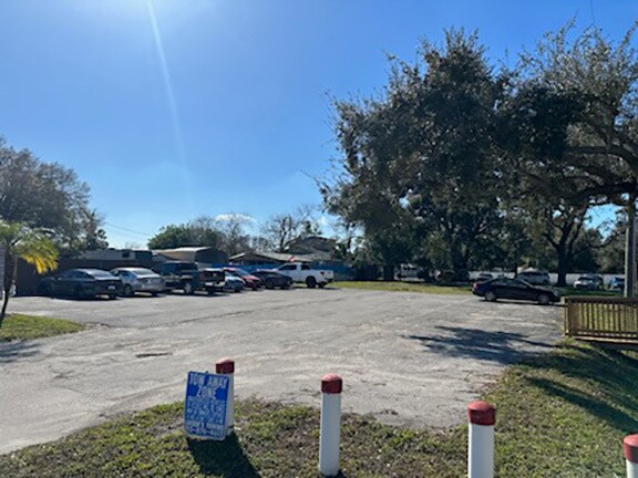 8546 N Dale Mabry Hwy, Tampa, FL à vendre - Photo du bâtiment - Image 2 de 15