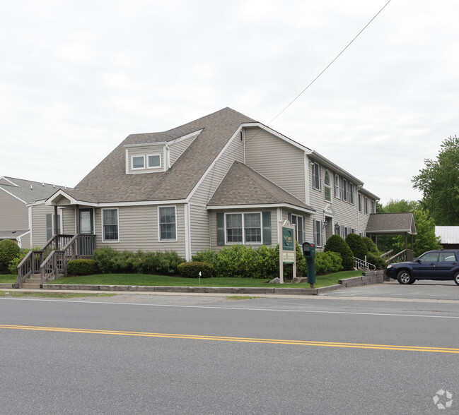 310 Bay Rd, Queensbury, NY for sale - Primary Photo - Image 1 of 1