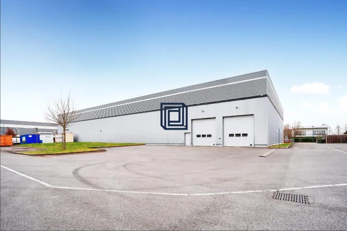 Office in Croissy-Beaubourg for lease Building Photo- Image 1 of 10