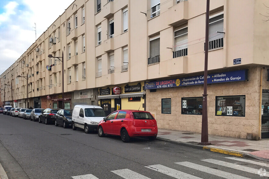 Avenida De La Alcárria, 5, Azuqueca de Henares, Guadalajara à louer - Photo du bâtiment - Image 2 de 3