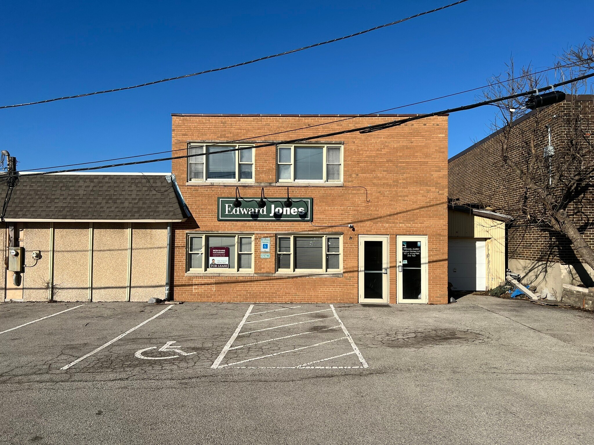 401 W Irving Park Rd, Itasca, IL for lease Building Photo- Image 1 of 2