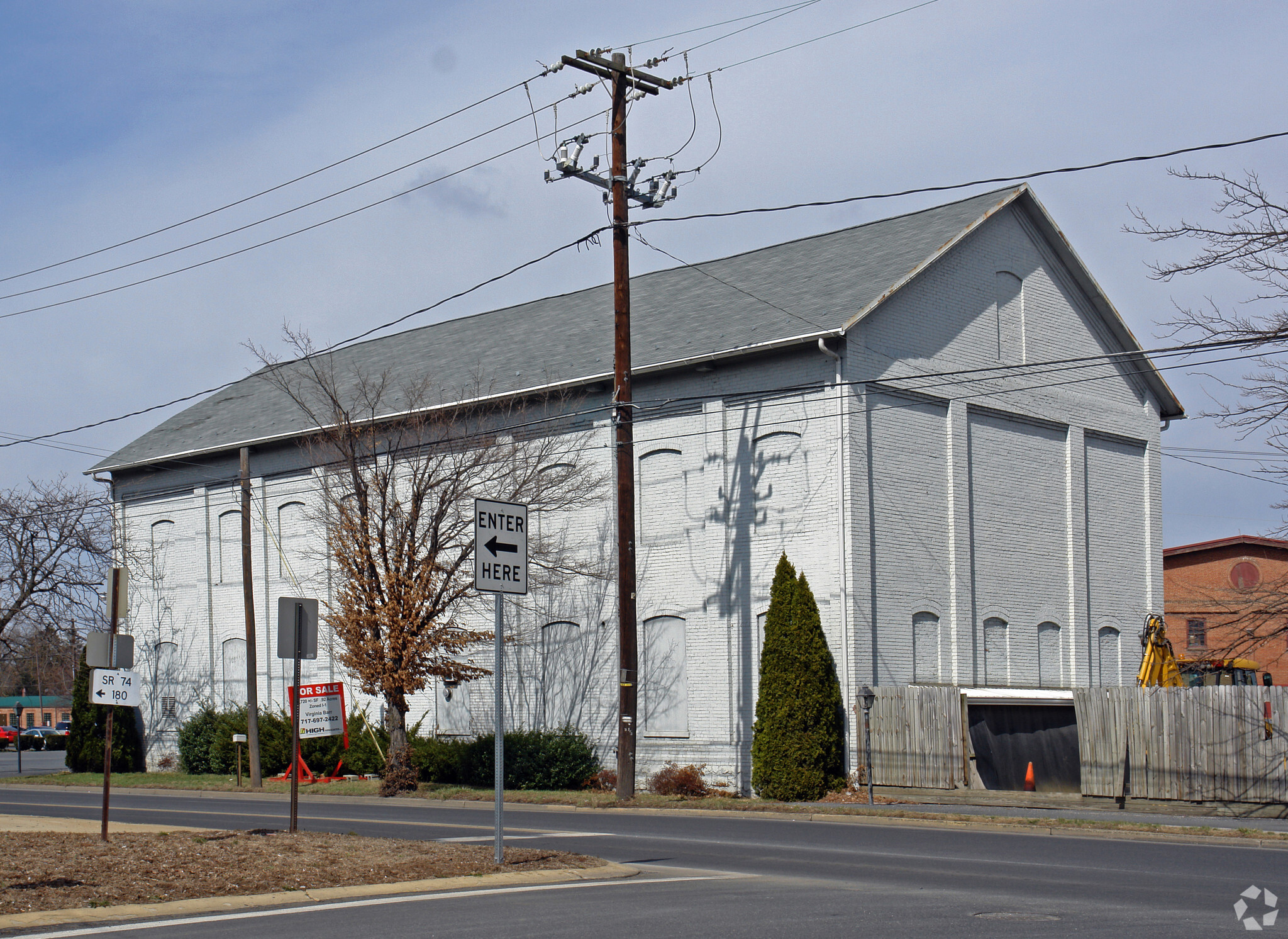 437 E High St, Carlisle, PA for sale Primary Photo- Image 1 of 1