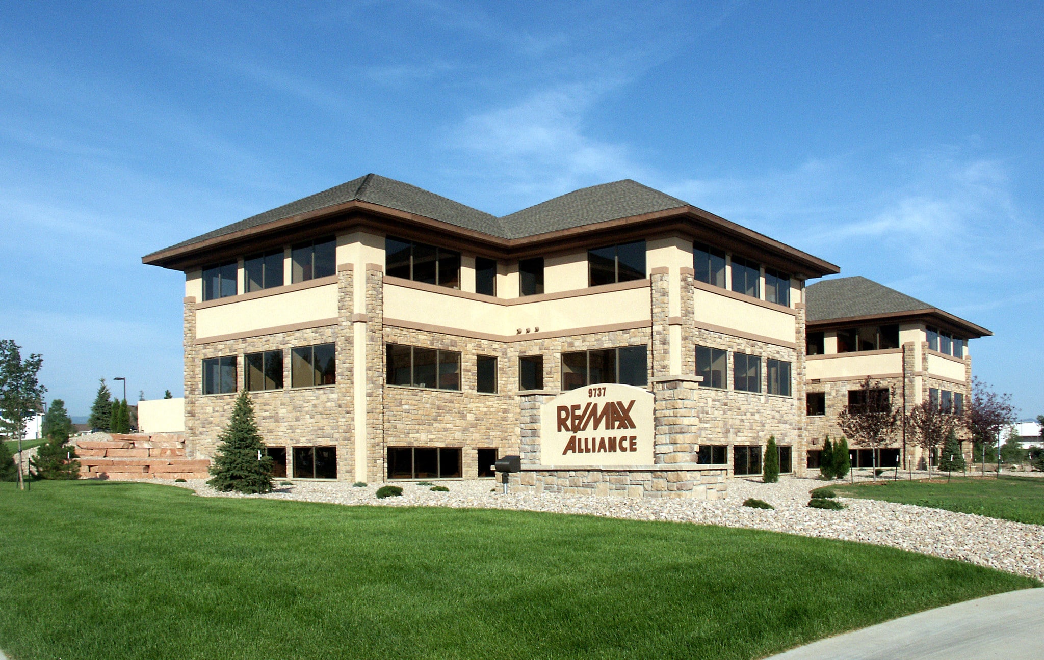 9737 Wadsworth Pky, Westminster, CO for lease Primary Photo- Image 1 of 15