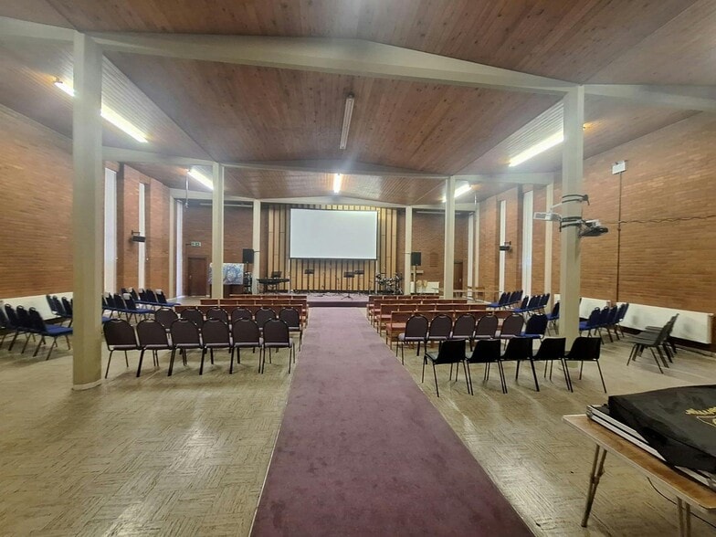 Palmyra Sq N, Warrington for sale - Building Photo - Image 3 of 5