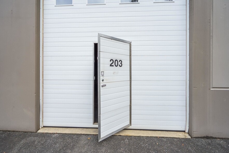 30600-30610 Progressive Way, Abbotsford, BC for sale - Building Photo - Image 3 of 64