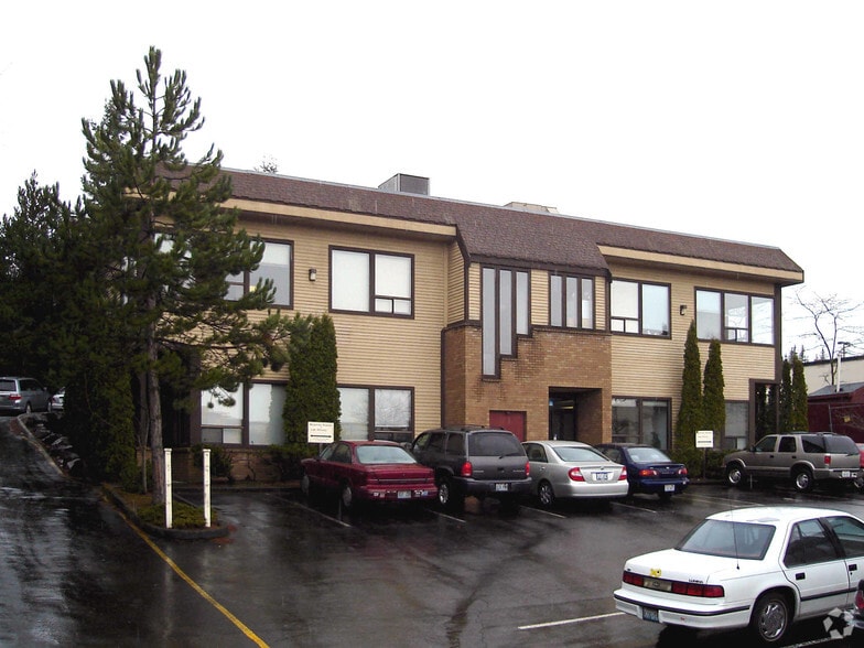 18720 33rd Ave W, Lynnwood, WA for lease - Building Photo - Image 2 of 4